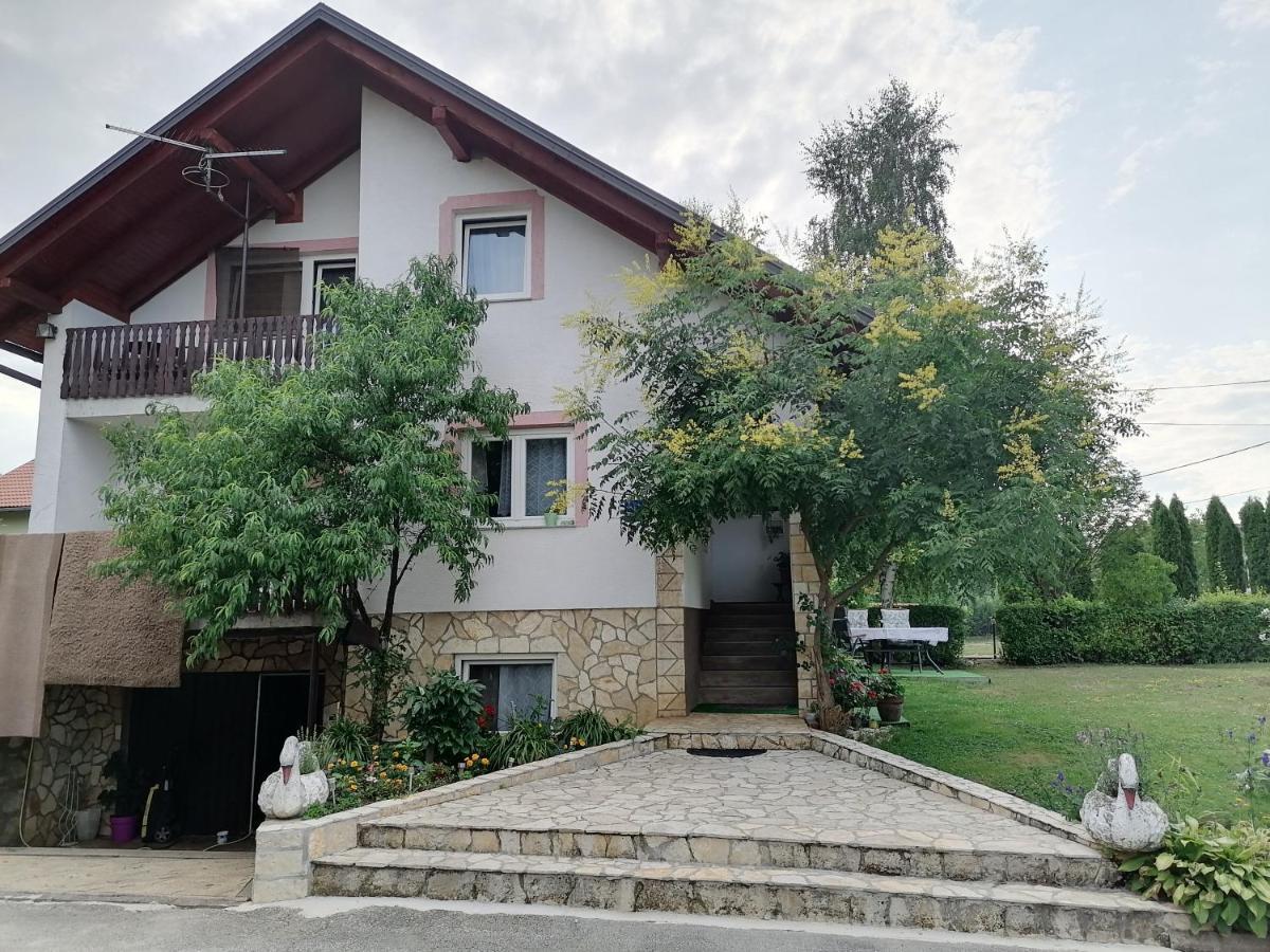 Apartman Jasmin Apartment Čatrnja Екстериор снимка